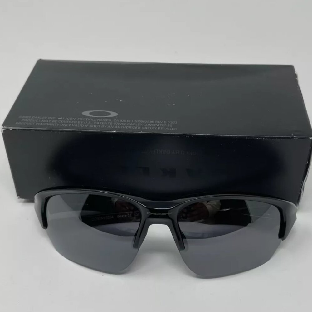 BRAND NEW IN BOX Oakley 0OO9363 Flak Beta Polished Black Black Iridium DISCOUNT - Picture 1 of 3